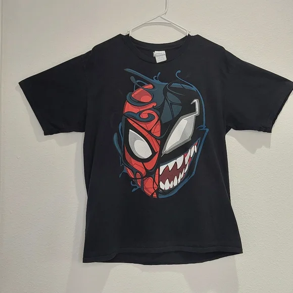 Boy's Marvel Spider-Man Venom Mask Split Graphic Tee Black Large. - Picture 7 of 8